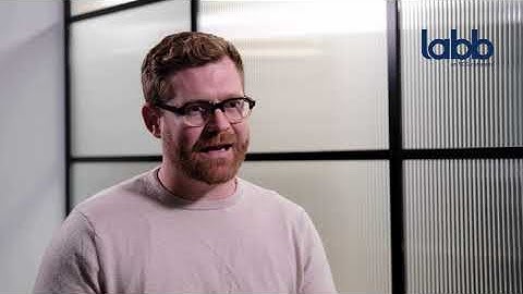 Agentic Self-Service vs Chatbot – What’s the Difference?