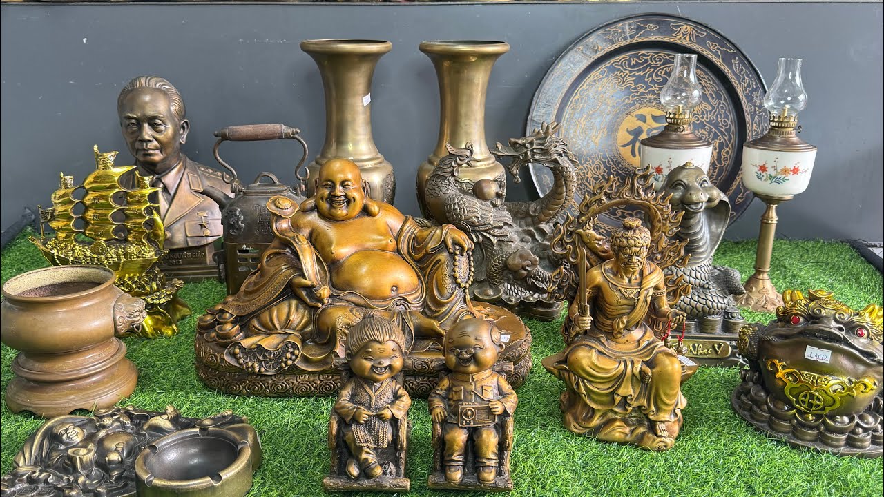 Cóc Chiêu Tài, Ấm Bếp Lò Ngũ Phúc, Thuyền Thuận Buồm Xuôi Gió, Đèn Dầu Gốm Xưa