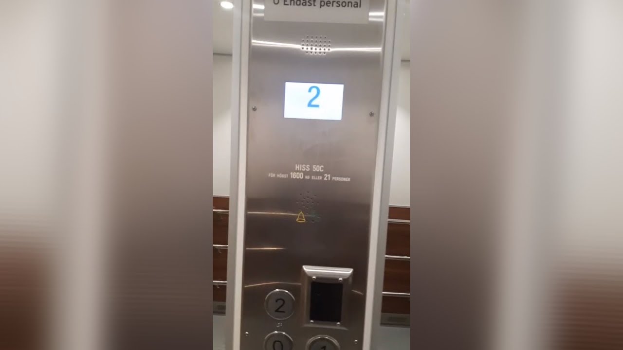 Andra L.T.K AB Hiss Dragkraft @ Farsta Centrum, Farsta, Huddinge, Sverige