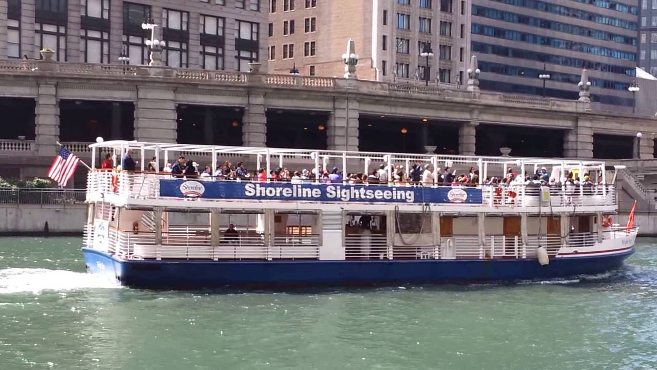 chicago river boat tours winter