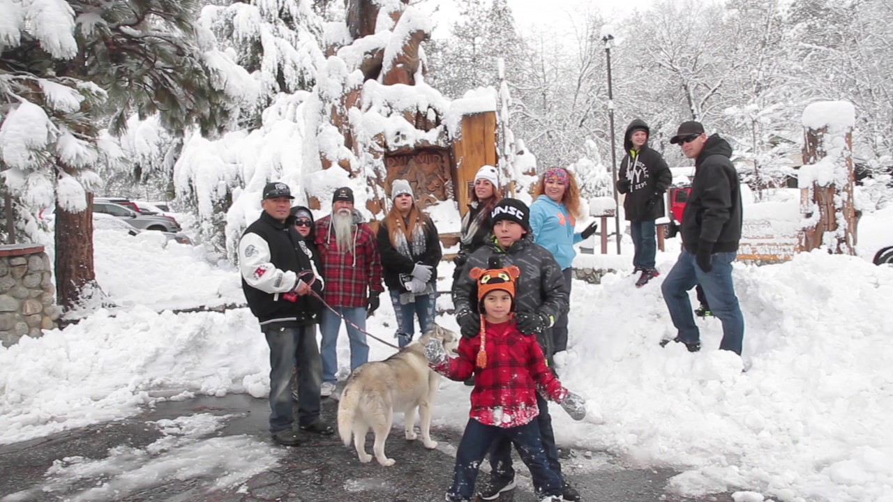 Snowy Christmas in Idyllwild - YouTube
