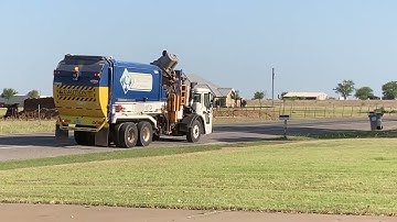 Waste Connections: Mack lr Labrie Automizer Garbage truck