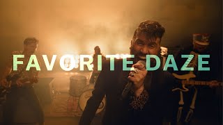 Смотреть клип Neon Trees - Favorite Daze