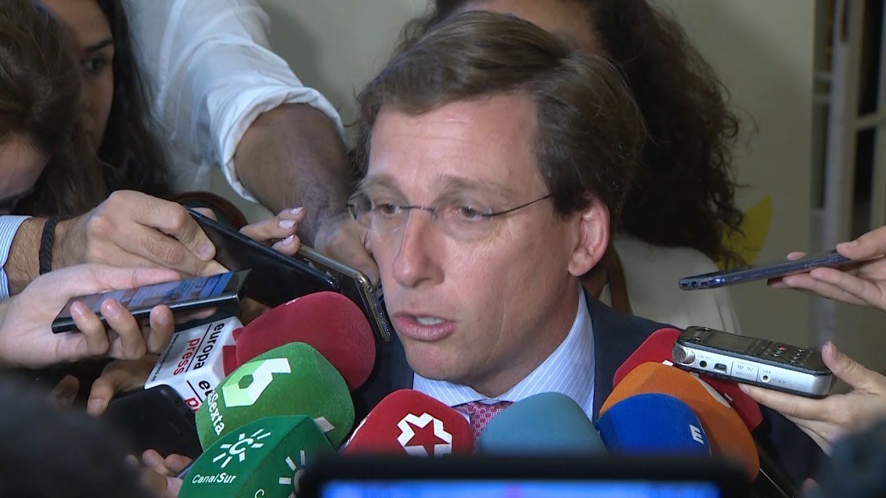 Almeida acusa a Carmena de 