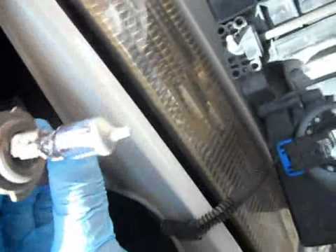 How To properly change Halogen Auto Light bulbs