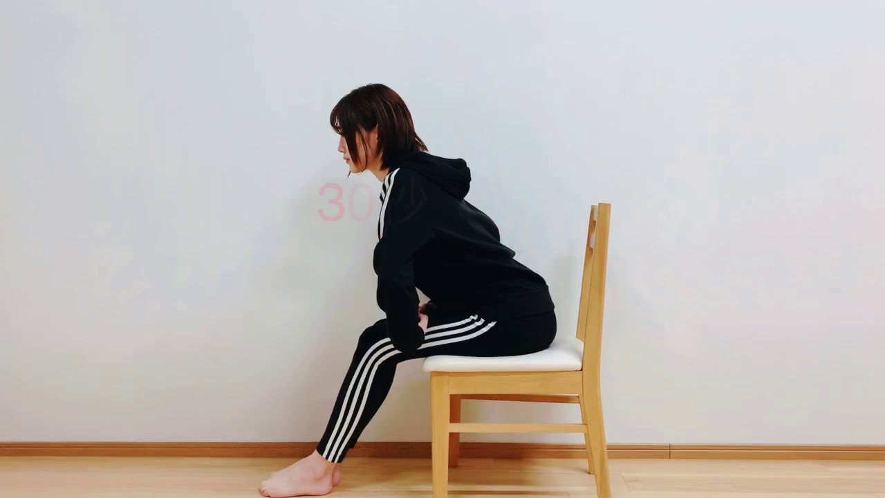 整体師いわく 足のむくみの原因はリンパより 血流 マッサージ ストレッチ ツボ 簡単セルフケア あとは小顔になるだけ セルフかお整体 By S