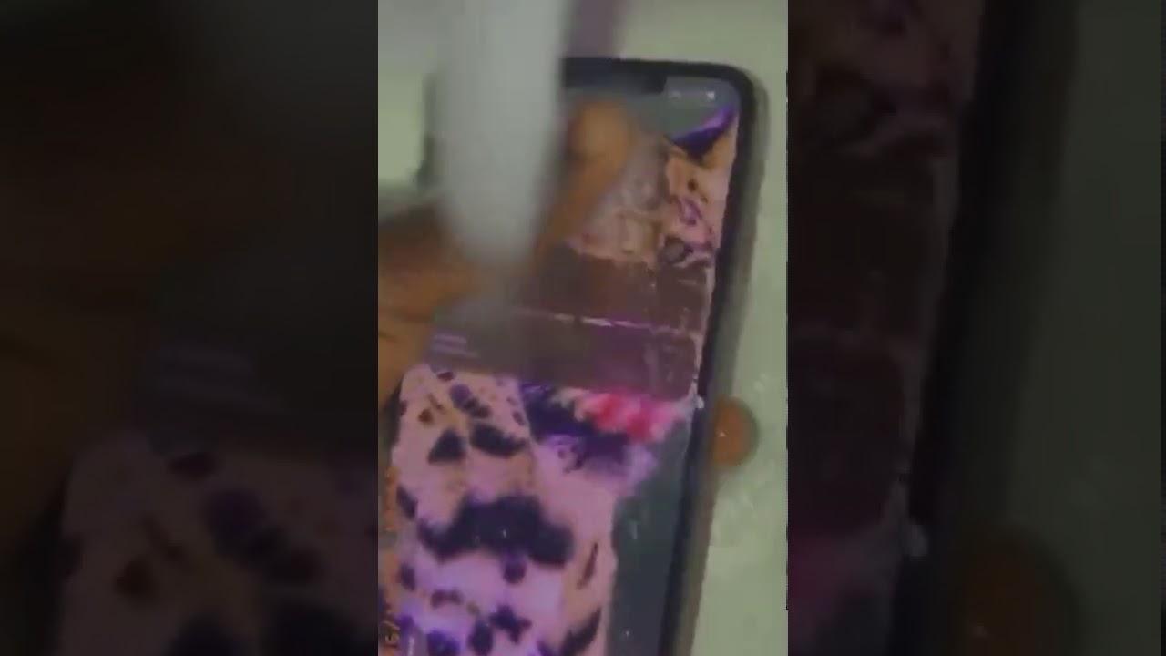 Iphone under water - YouTube