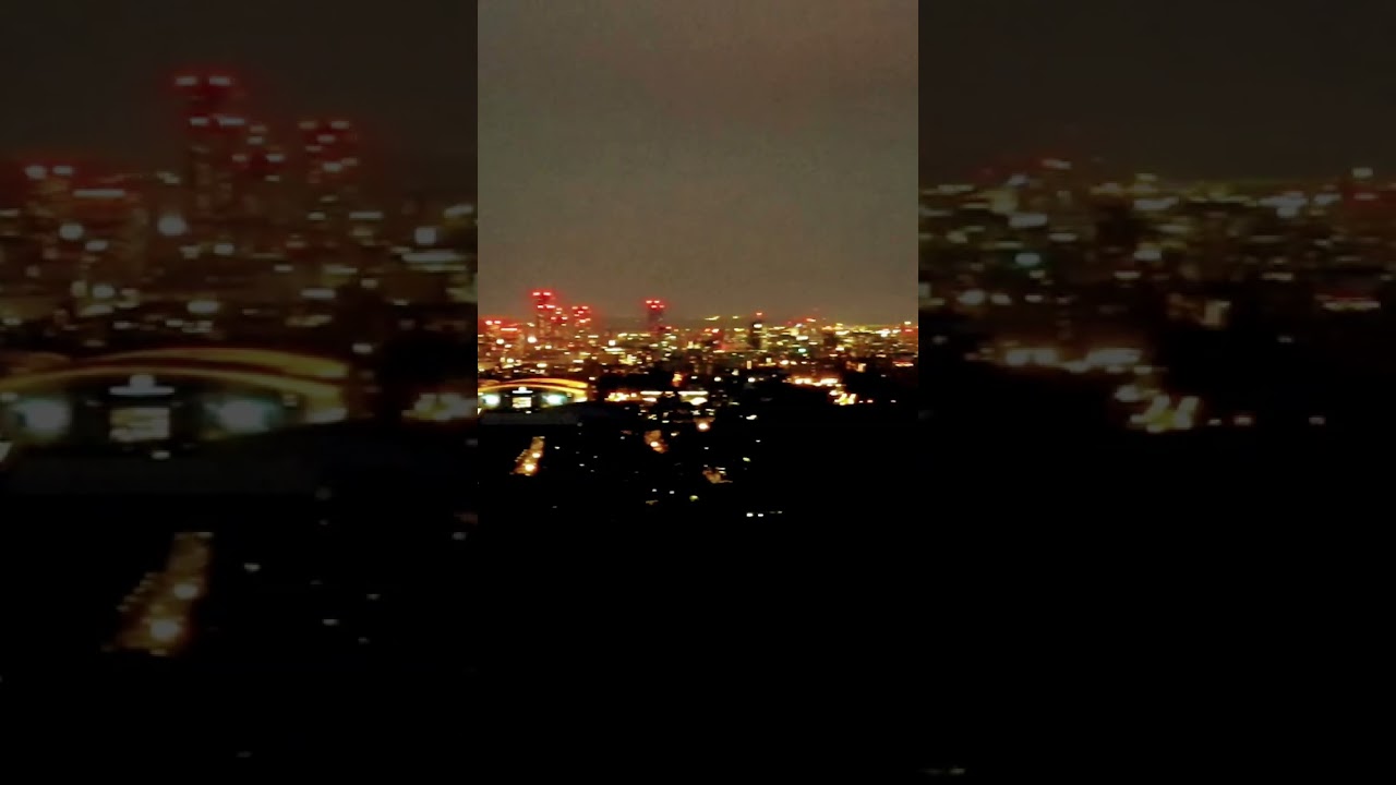 Manchester By Night. 