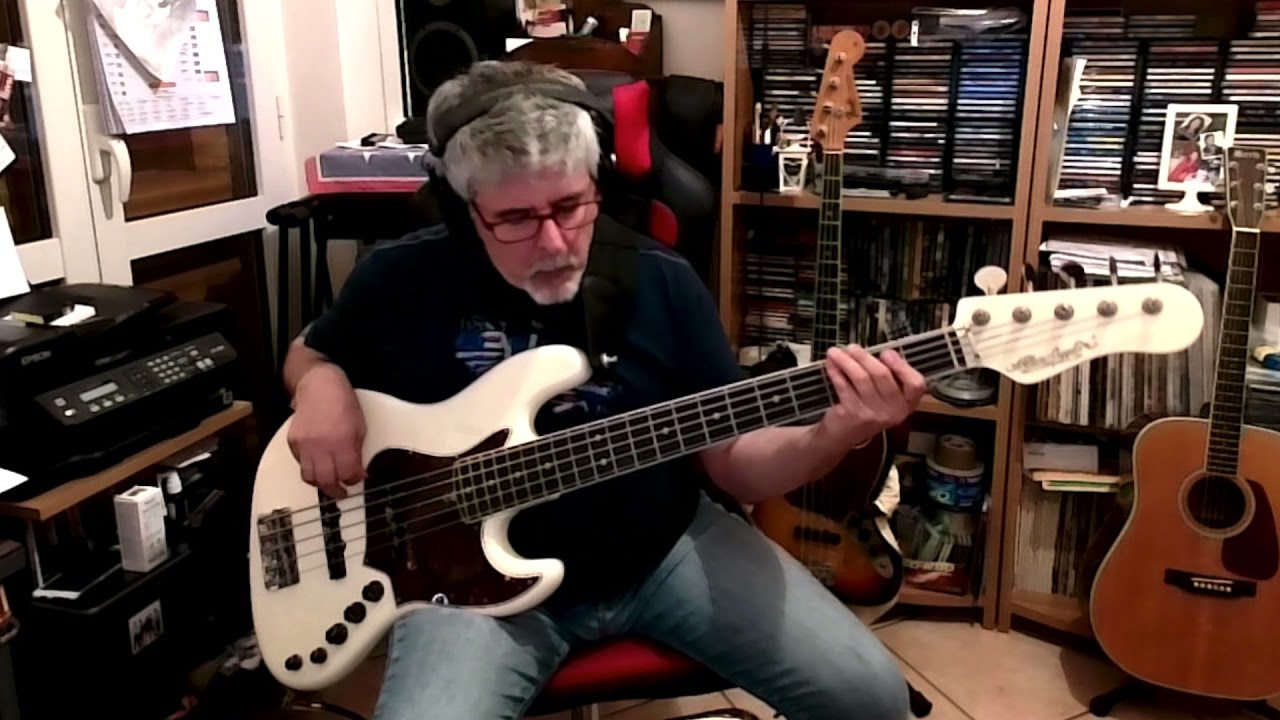 Pitzinnos in sa gherra by Tazenda personal bass cover by Rino Conteduca with Alleva Coppolo LG5 St