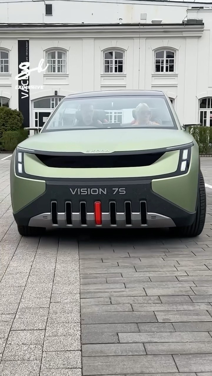 It's one of the most technologically advanced cars ever...?? #skoda #supercars #technology