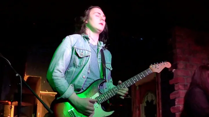 Possibly the most beautiful guitar solo I've ever ...