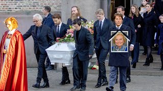 LIVE: Die Beerdigung von Ruth Maria Kubitschek (†92) findet statt, Ruhe in Frieden „The Kir Royal“.