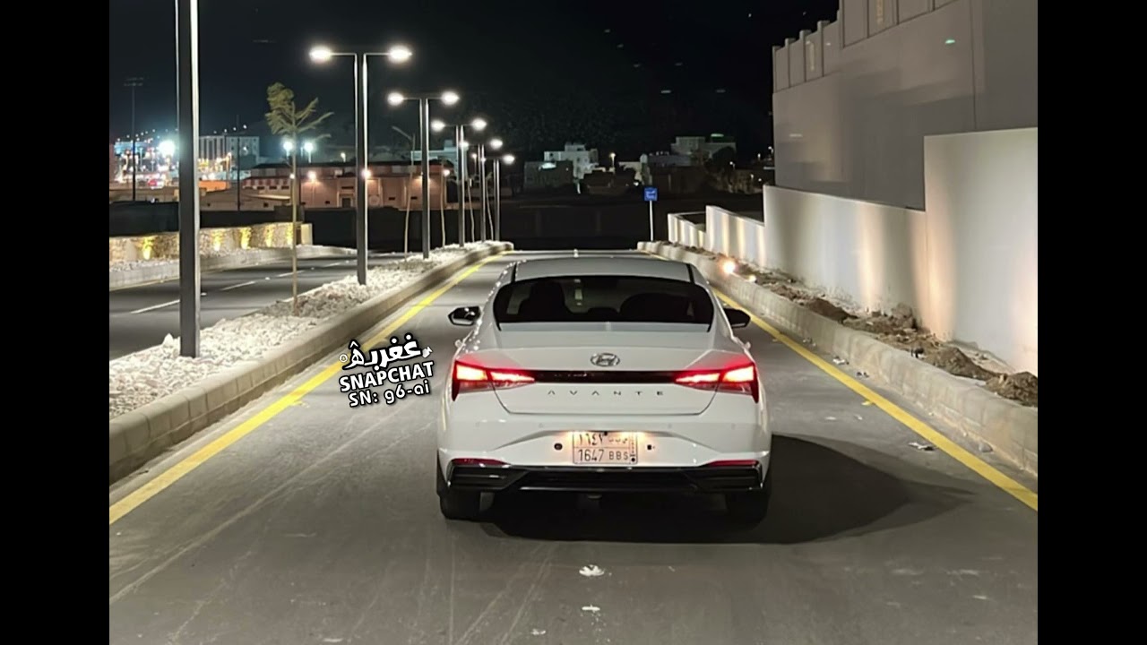 عراقي حزين : اذا تحبني ليش تنزل دموعي 🥲