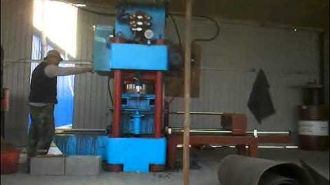 MM-600 tile press with vibration and vacuum system in customer