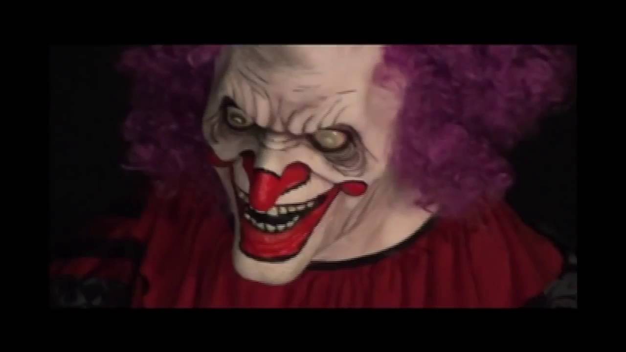 Psycho Clown Killer - Halloween Prop