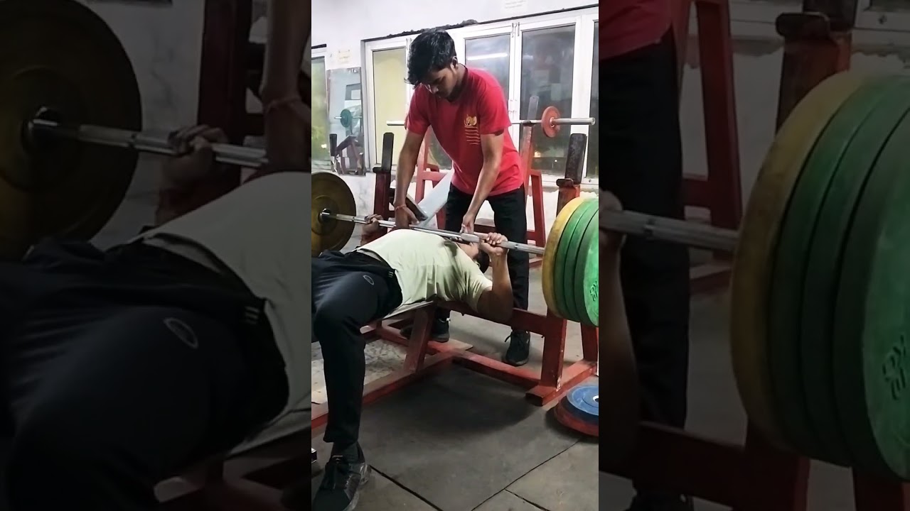 Transform Your Bench Press: Insider Tips from a Powerlifting Pro