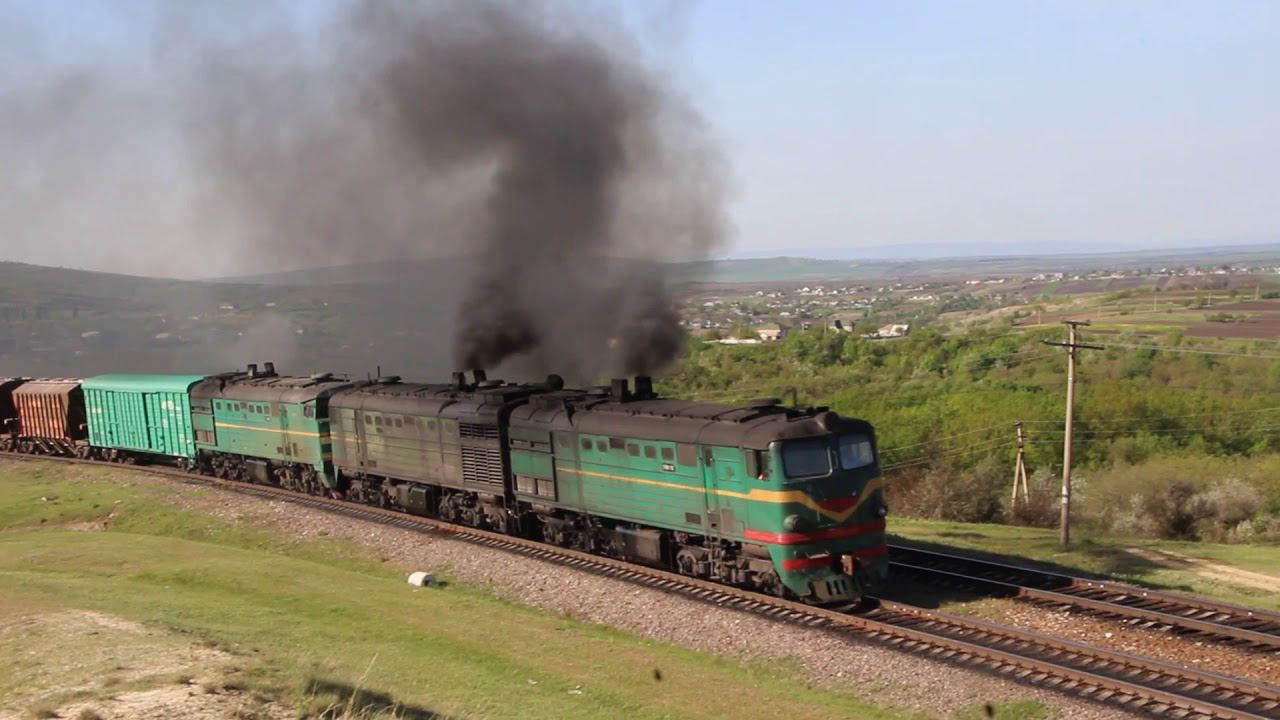 2ТЭ10Л-792А/1250А, 3ТЭ10М-1103А(ЧФМ, CFM) с грузовым поездом