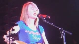 Taylor Swift: The RED Tour DVD - You Belong With Me LIve In Tokyo