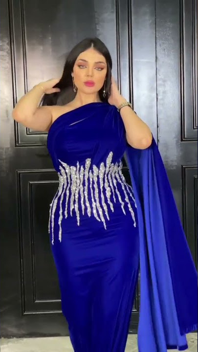 Big butt women in blue velvet dress