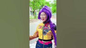 Rumi Plays Squid Game | Find The Traitor #shorts #squidgame #huntrix #kpop #rumi