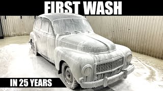 First Wash in 25 Years | 1962 Volvo PV 544