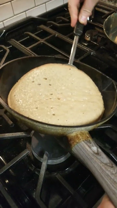 How to Flip a Pancake #cooking101