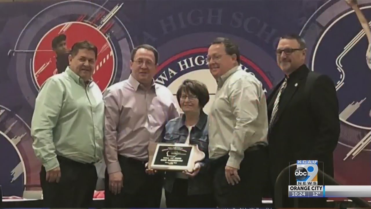 Vanderloo Honored by Iowa High School Athletic Directors Association