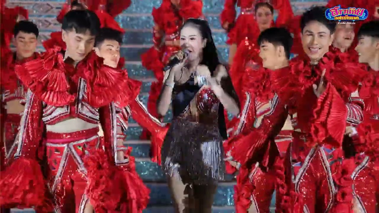 กุหลาบ อาหมวยหญิงหญิง เพชรบ้านแพง