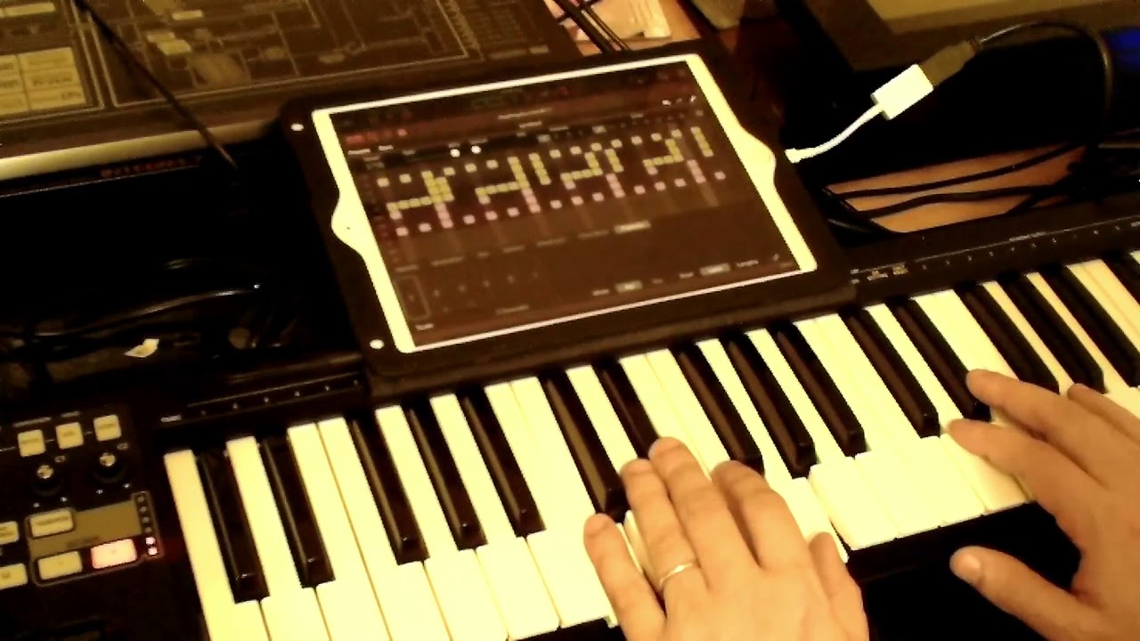 Can just an ipad and keyboard controller replace your arranger keyboard