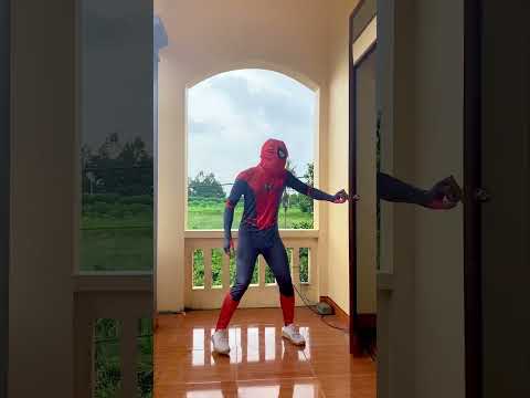 Video Người nhện đã lẻn được vào nhà têm trùm cuối và phát... - youtube