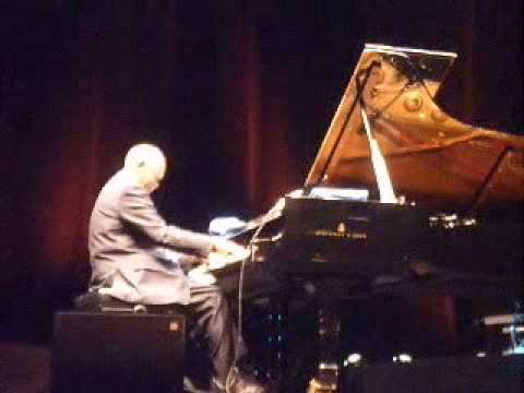 Hank Jones "Speak low" @ Jazz  la Villette (Paris)