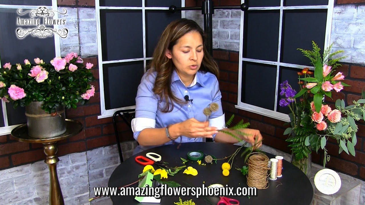 Como hacer boutonnieres y corsages para boda.