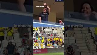 DANIEL NOBOA, EL PRESIDENTE DE ECUADOR, ES ABUCHEADO MIENTRAS ESTABA EN UN PALCO EN EL MUNDIAL
