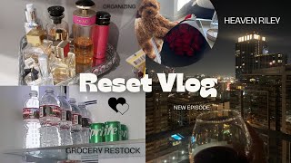 Gettting My Life Together | reset vlog ✨ lots of deep cleaning, grocery restock, PR packages &amp; more!