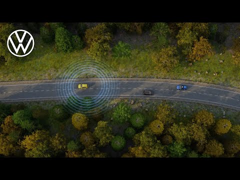 Technical milestone in road safety: Volkswagen’s Car2X technology in the new Golf