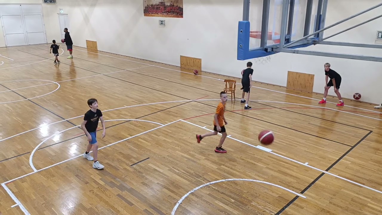 Watch Head Coach Dave Brooks with the Tigers team on practice 🏀💪 #basketball #enjoybasketballteam #sport on YouTube Watch Head Coach Dave Brooks with the Tigers team on practice 🏀💪 #basketball #enjoybasketballteam #sport on YouTube