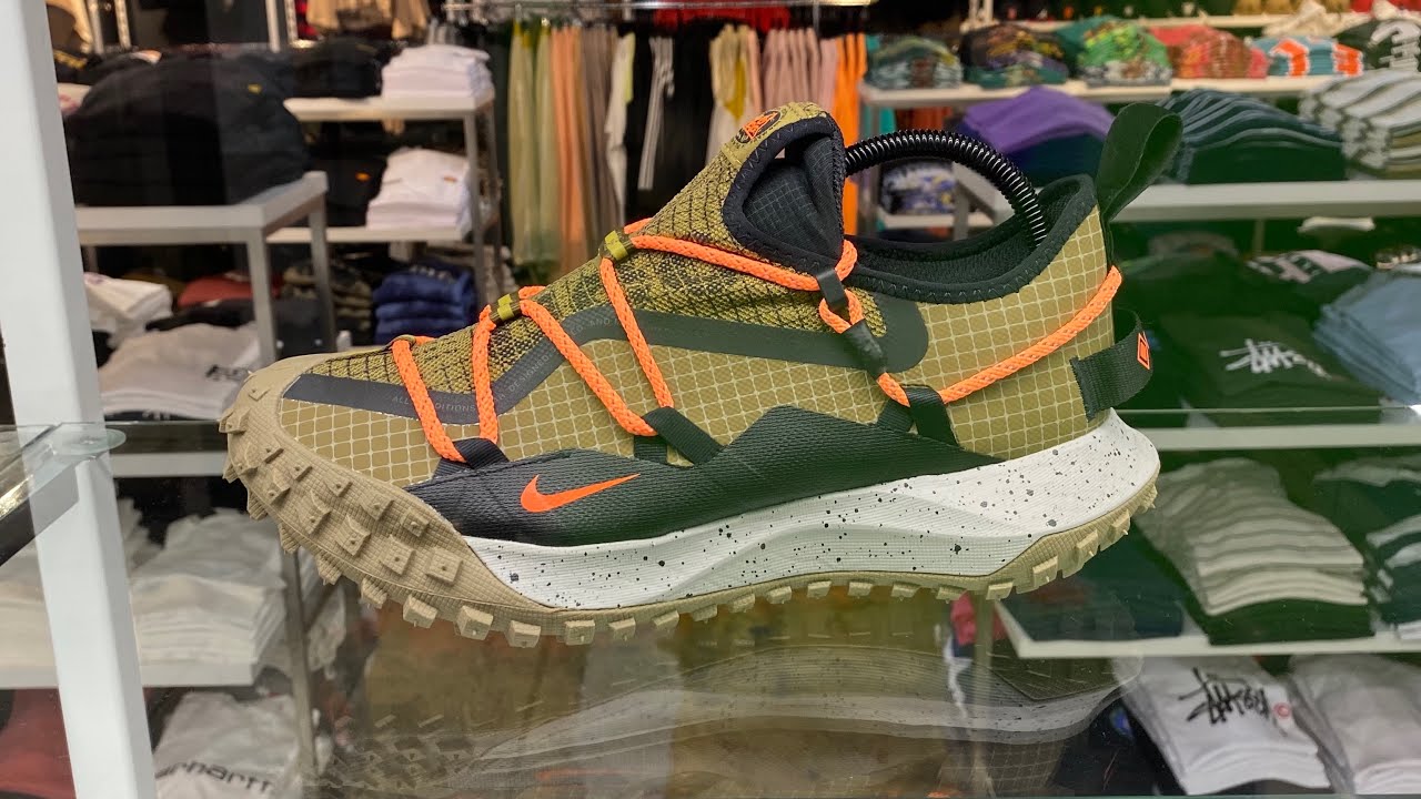 nike acg mountain fly low gore tex se hazel rush