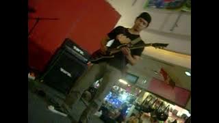 Zinah Tangan - Rotten Politicians live at M2M