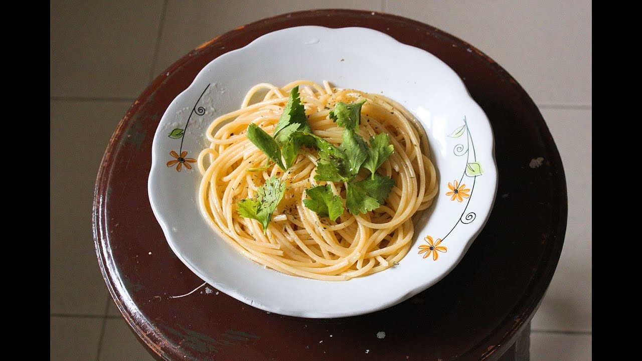 Spaghetti with olive oil and red wine vinegar YouTube