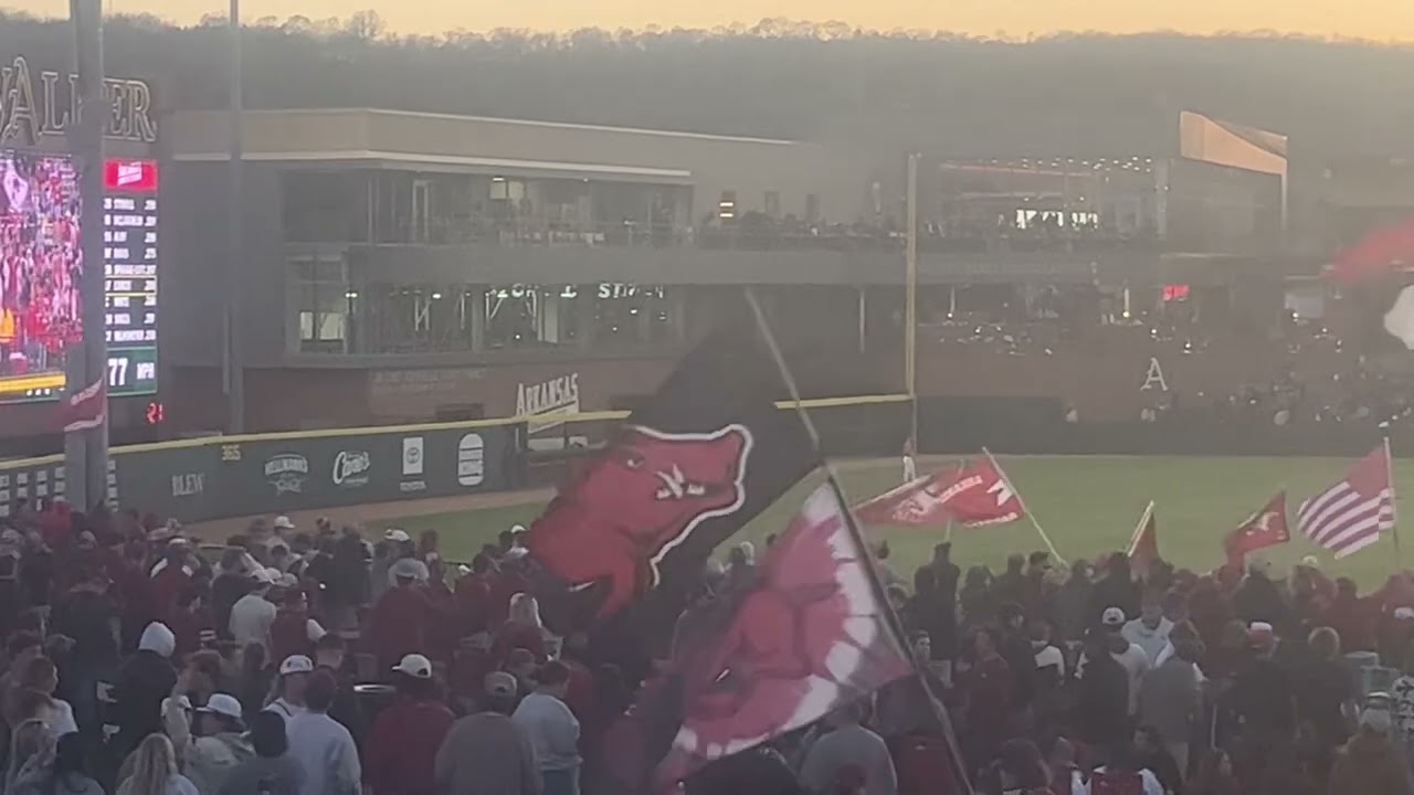 Wehiwa Aloy & Jared Sprague-Lott Both Hit Home Runs For Arkansas Against Ole Miss. Hogs Win 5-2