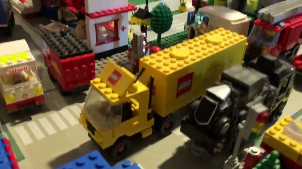 Почему именно 4 в ширину? В чём главное преимущество сборки конструктора Lego классического масшт...