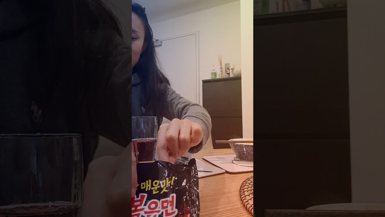 Chilli Chicken Noodle Challenge 辣鸡面 During Coronavirus Pandemic