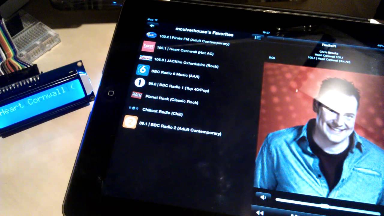 Raspberry Pi Squeezebox Now Playing - YouTube