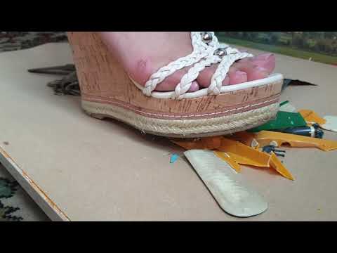 Model airplane crush in wedges part 4