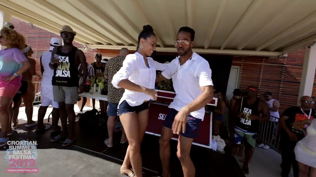 Big salsa pool party - Maykel Fonts & Sylvia dancing at Croatian Summer Salsa Festival Rovinj