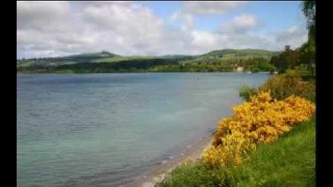 تجويد سورة الرحمـن بصوت القارء نعمه الحسان