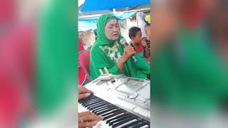 ORANG TUA NYANYI LUCU, GOKIL - TERIAK-TERIAK BIKIN NGAKAK