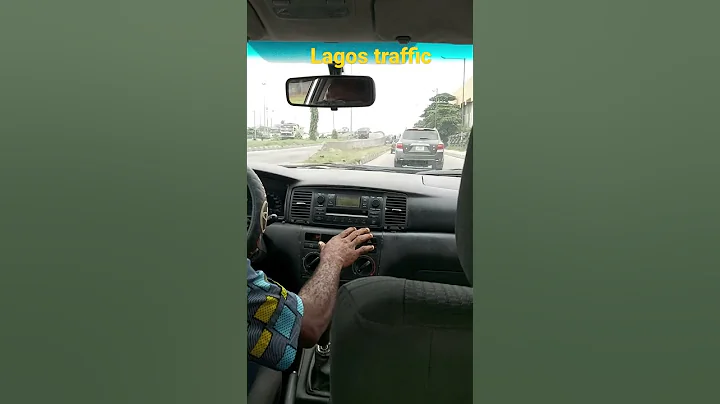 Driving in  surelere traffic in Lagos