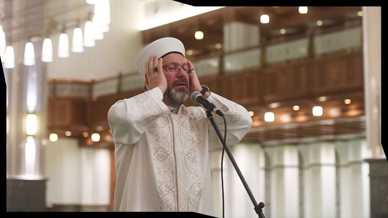 Diyanet İşleri Başkanı Erbaş, 15 Temmuz Gecesi İçin Millet Camisinde Sela Okudu