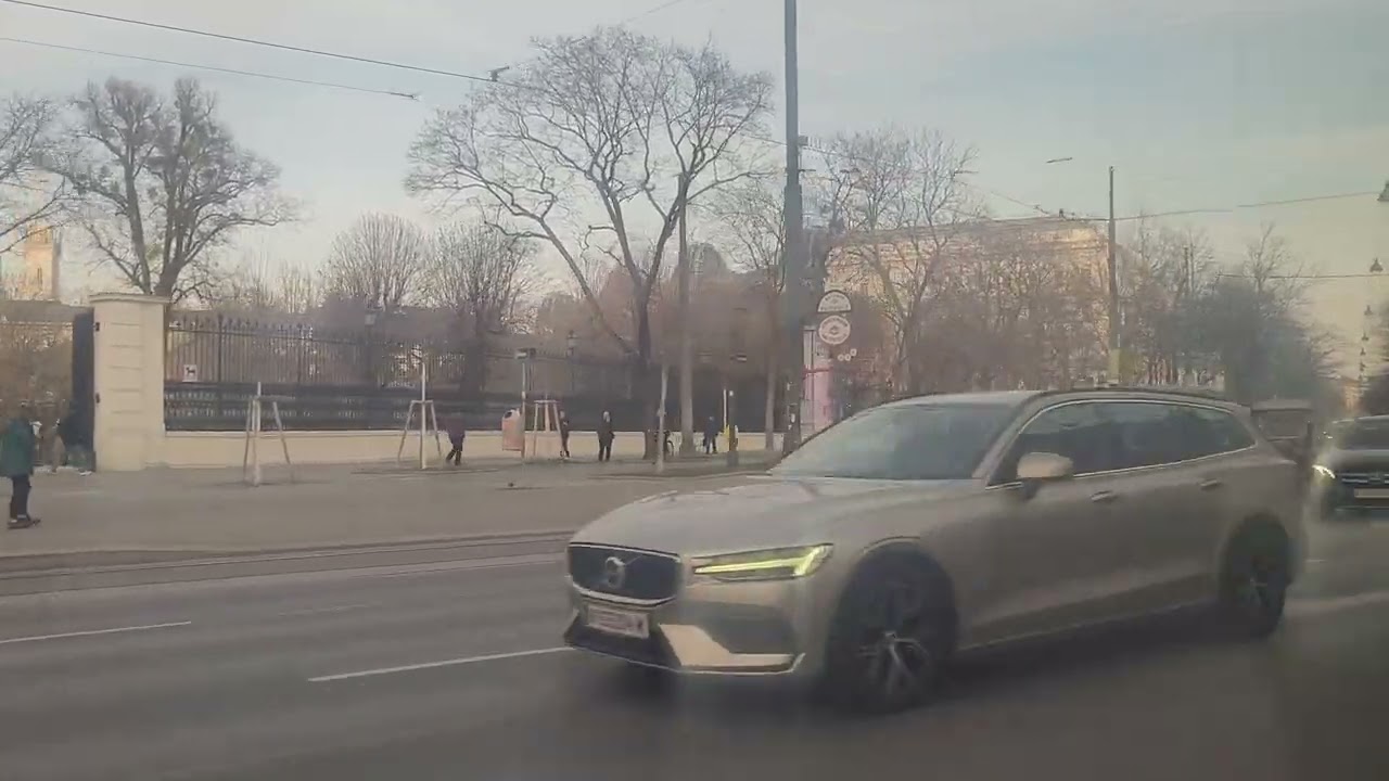 71 Mitfahrt Börse nach Zippererstraße U (Straßenbahn Wien Siemens-SGP ULF Type B; 636)(20.03.2024)